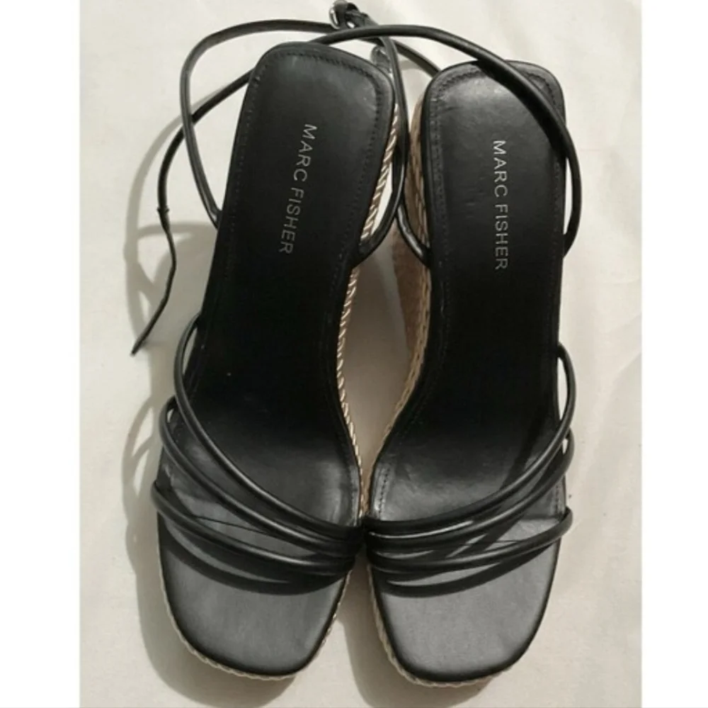 Women's Marc Fisher Mfzeki Black and Tan Wedge Sandals
